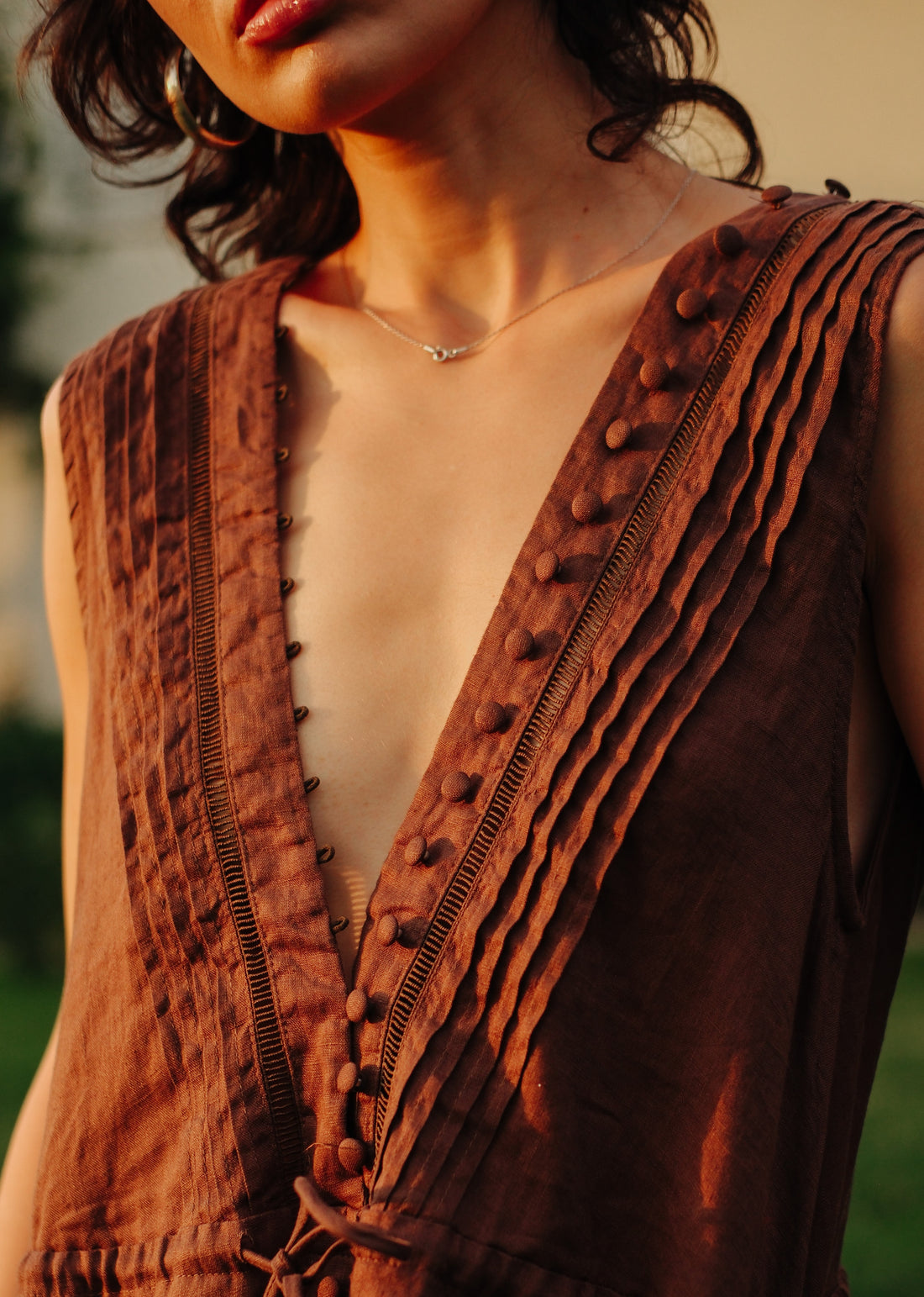 Why Linen Clothes Are the Ultimate Summer Essential