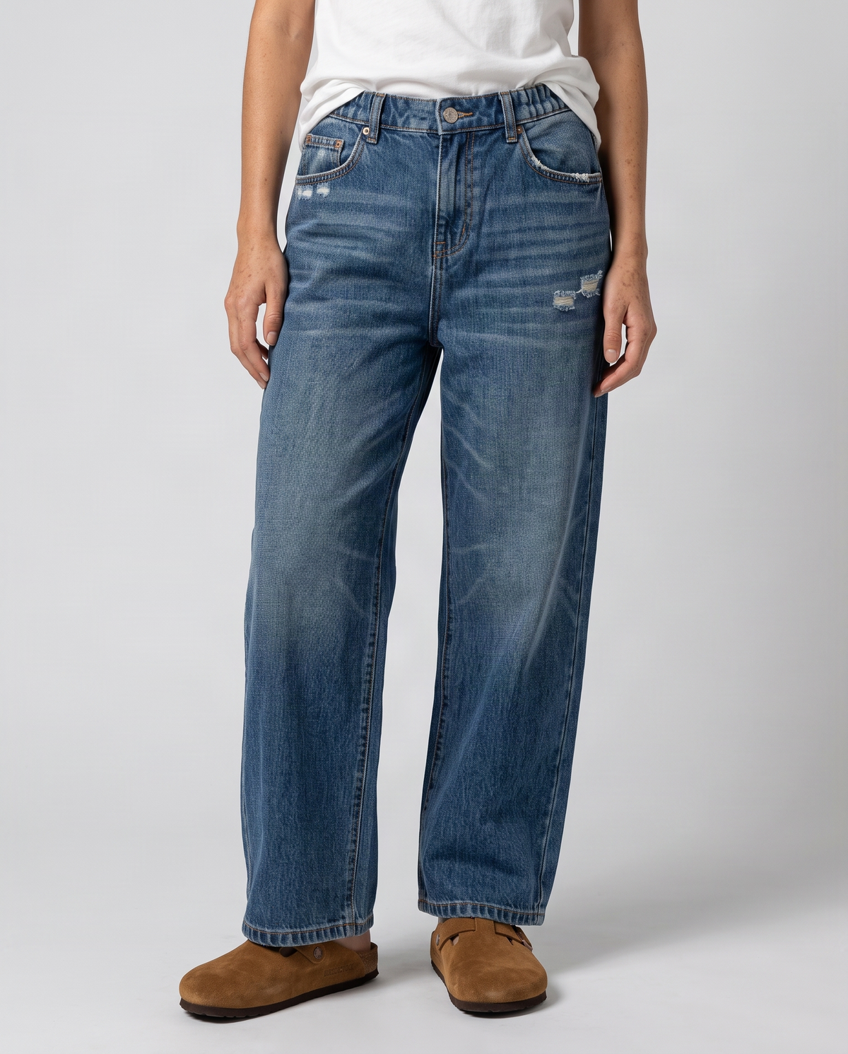 Wide-Leg Jeans